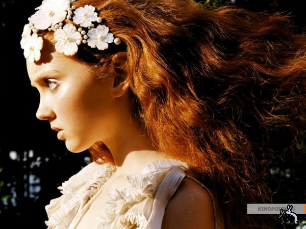 Очередная рыжая)))