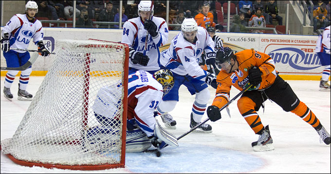 "Ермак" vs. "Лада"