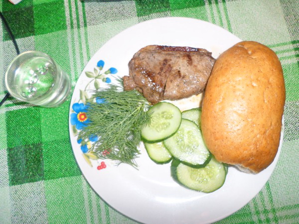 лёхкий перекус))))))