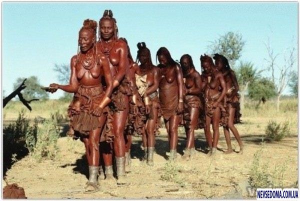 Центральная Африка: женщины племя «шиллуки»