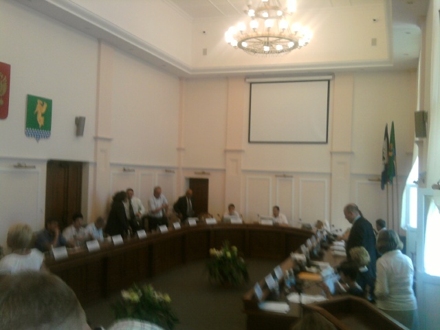 Депутаты расходятся на перерыв