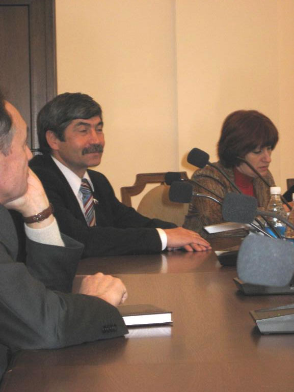 скромное обаяние местной власти